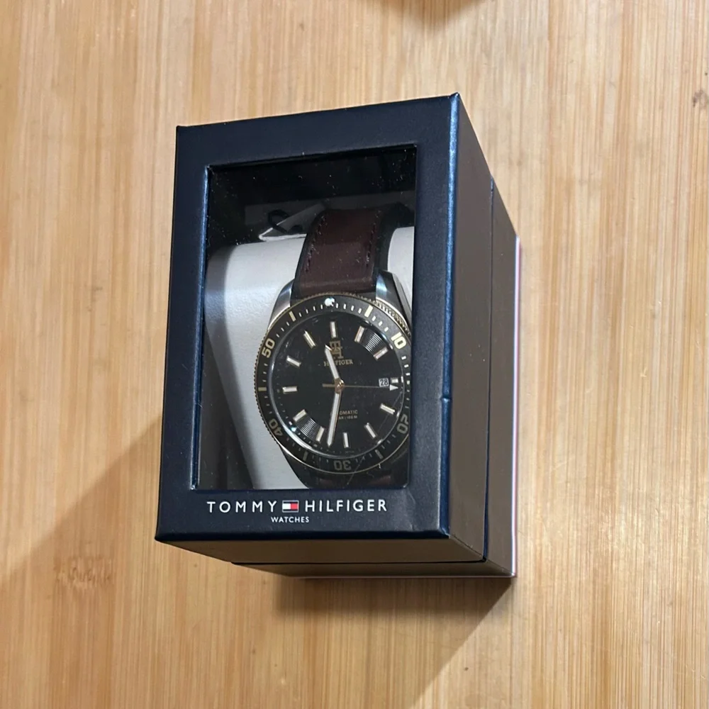 Tommy Hilfiger Automatic Watch With 40mm Black Face & Leather & Silicone Band
